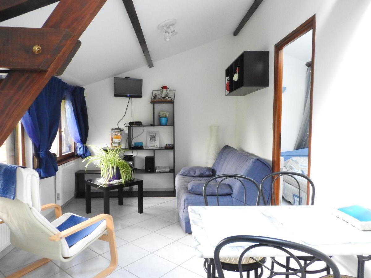La Charmatiere Villa Haute-Rivoire Rum bild